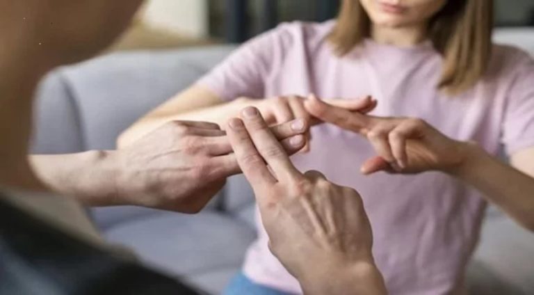 learn british sign language